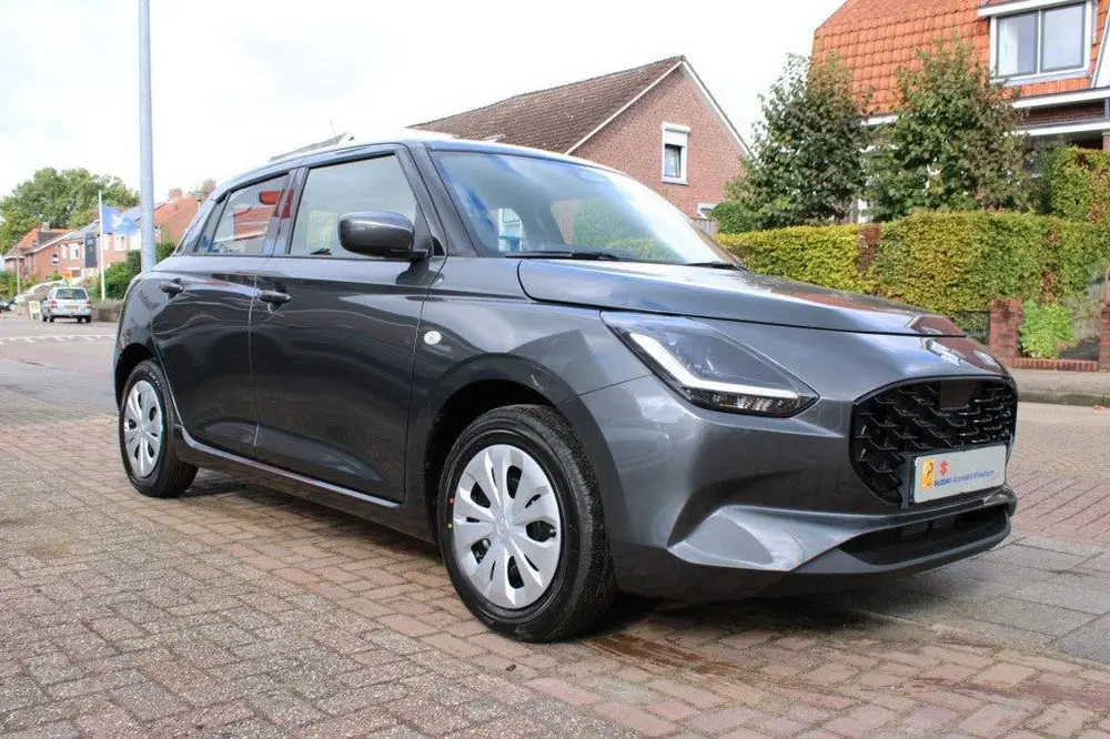 Suzuki Swift 1.2 COMFORT SM.HYB. uit 2026, foto 4