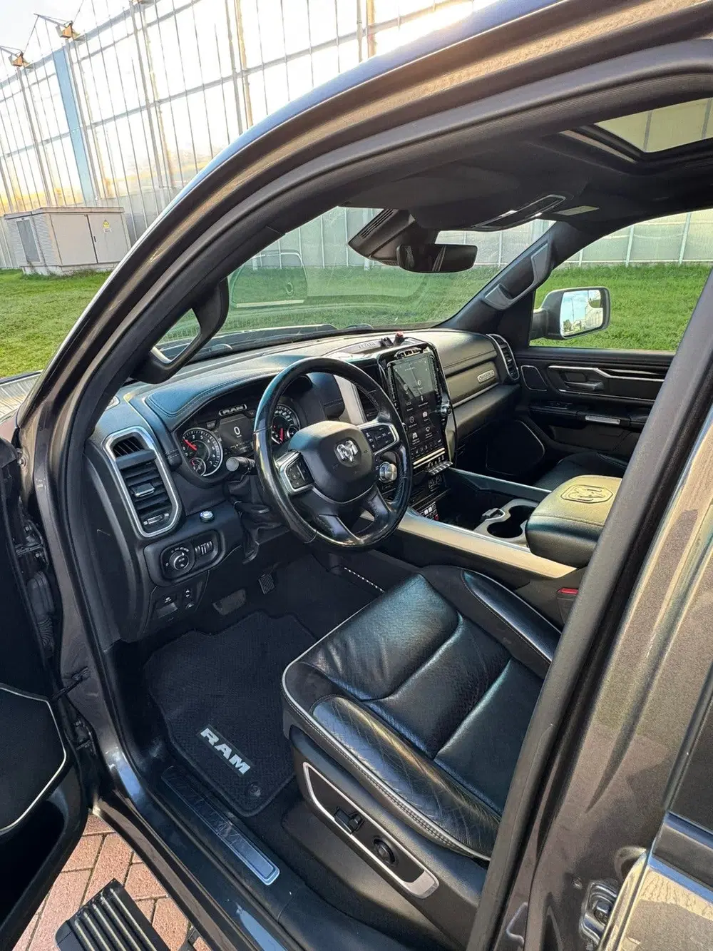 Dodge RAM 5.7L HEMI V8*LARAMIE*SPORT*HELE DIKKE*CUST uit 2020, foto 14