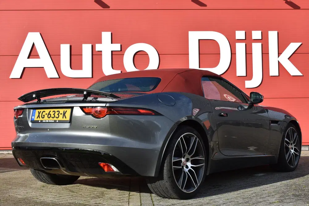 Jaguar F-Type 2.0T R-Dynamic NL Auto uit 2019, foto 3