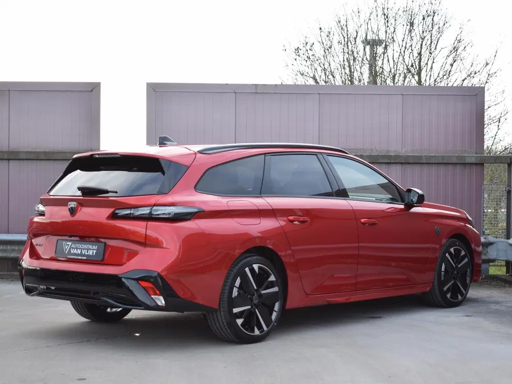 Peugeot 308 1.6 Plug-in Hybrid 195 GT ALCANTARA EXECUT uit 2026, foto 4