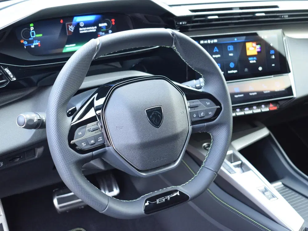 Peugeot 308 1.6 Plug-in Hybrid 195 GT ALCANTARA EXECUT uit 2026, foto 8