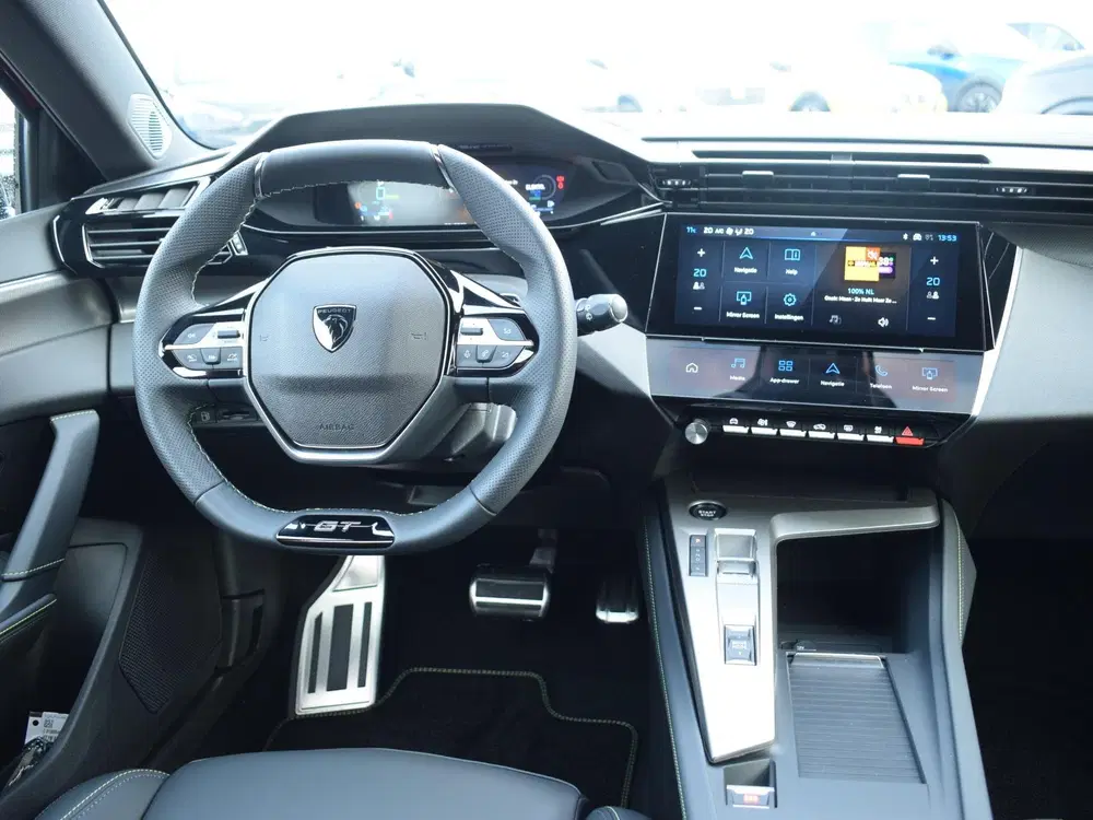 Peugeot 308 1.6 Plug-in Hybrid 195 GT ALCANTARA EXECUT uit 2026, foto 9