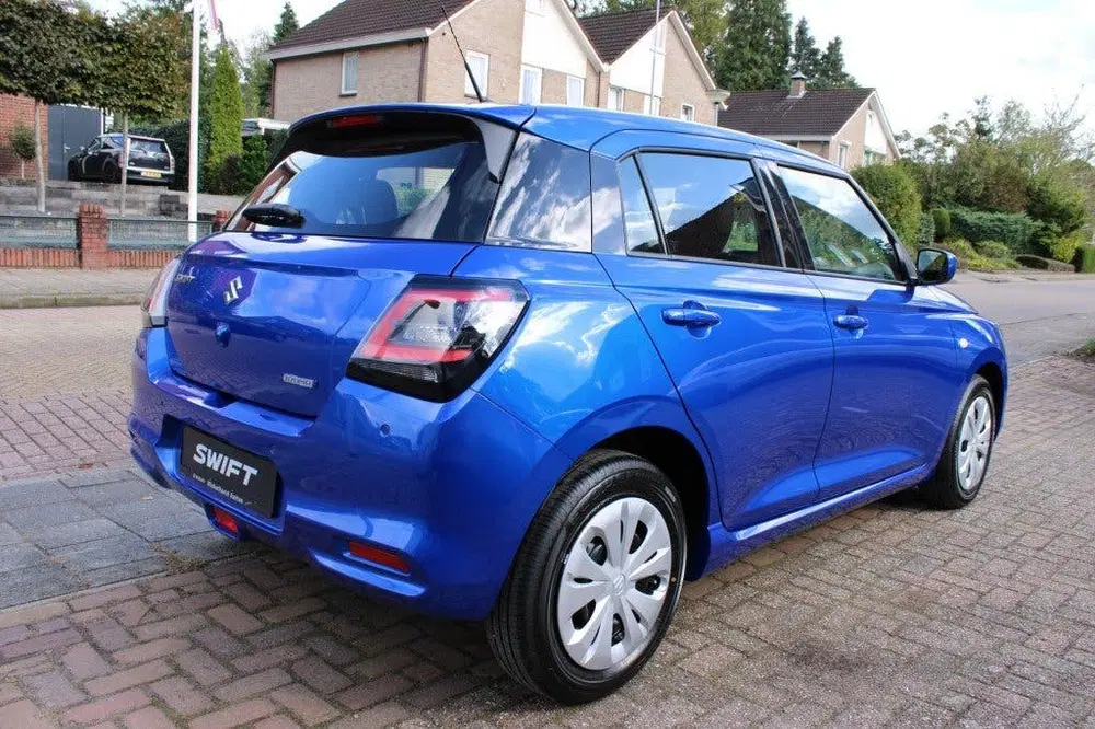 Suzuki Swift 1.2 COMFORT SM.HYB. uit 2026, foto 5