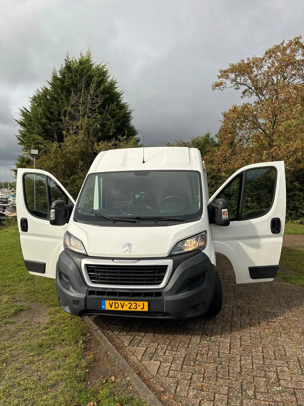 Peugeot Boxer GB L2h2 Bluehdi 120PK S&S 2020 Wit uit 2020, foto 3
