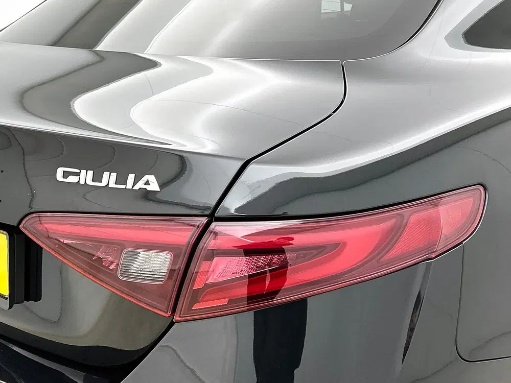 Alfa Romeo Giulia 2.0T Sprint uit 2022, foto 14