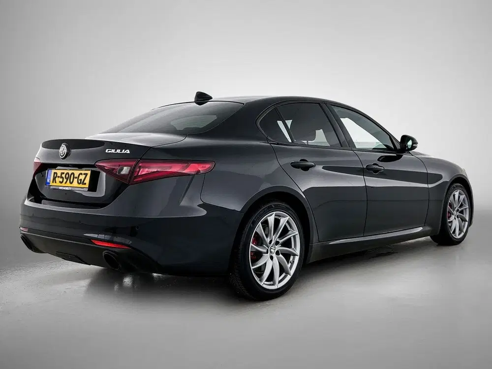 Alfa Romeo Giulia 2.0T Sprint uit 2022, foto 3