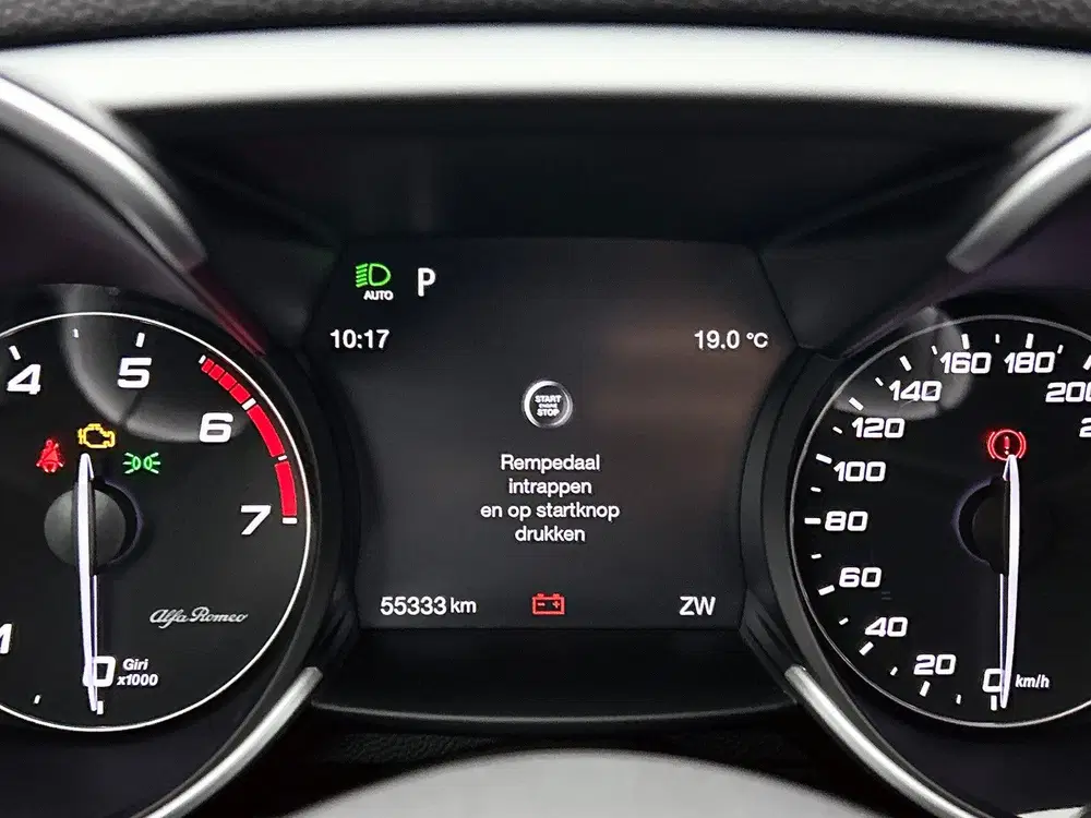 Alfa Romeo Giulia 2.0T Sprint uit 2022, foto 8