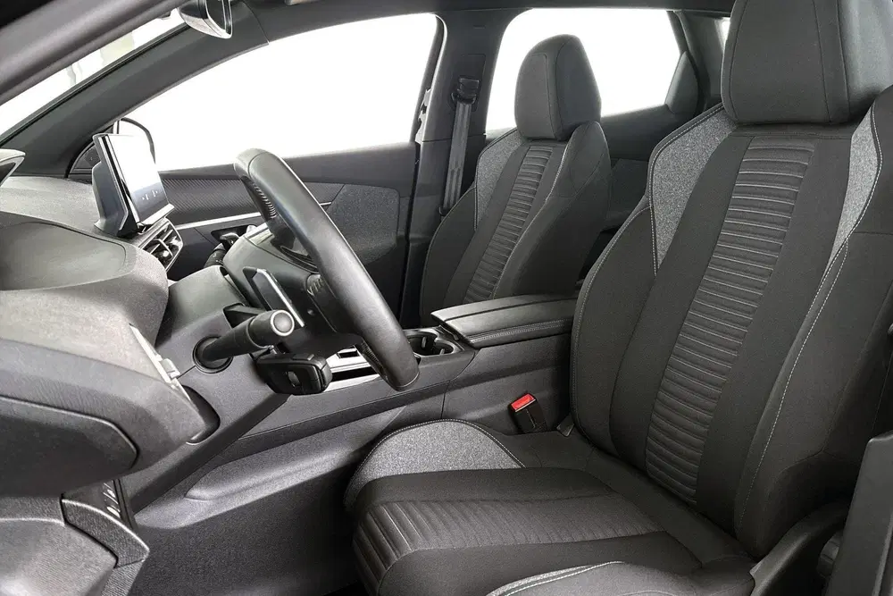 Peugeot 3008 1.6 HYbrid 225 Allure SOH 100% Apple CarPl uit 2025, foto 6