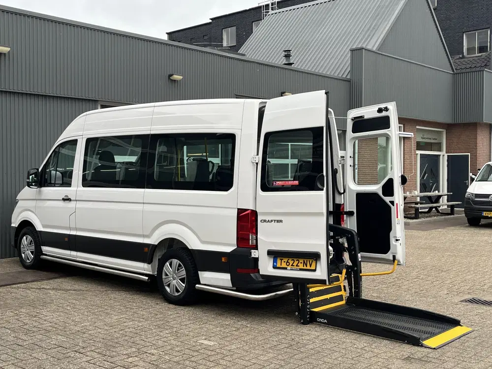 Volkswagen Crafter 2.0 TDI 140pk Personenvervoer Taxi Rolsto uit 2023, foto 3