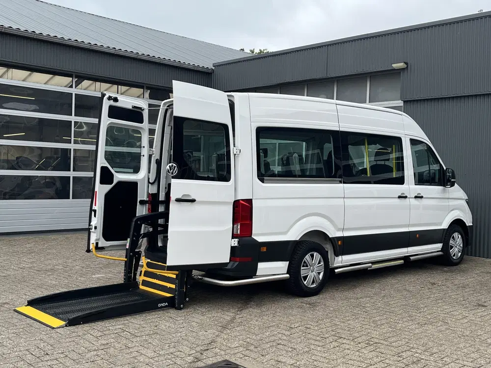 Volkswagen Crafter 2.0 TDI 140pk Personenvervoer Taxi Rolsto uit 2023, foto 4