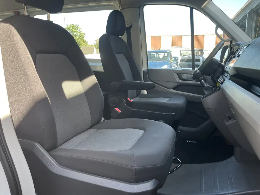 Volkswagen Crafter 2.0 TDI 140pk Personenvervoer Taxi Rolsto uit 2023, foto 7