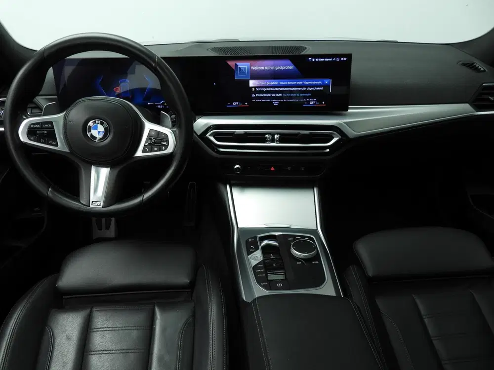 BMW 3-serie Touring 318i uit 2022, foto 10