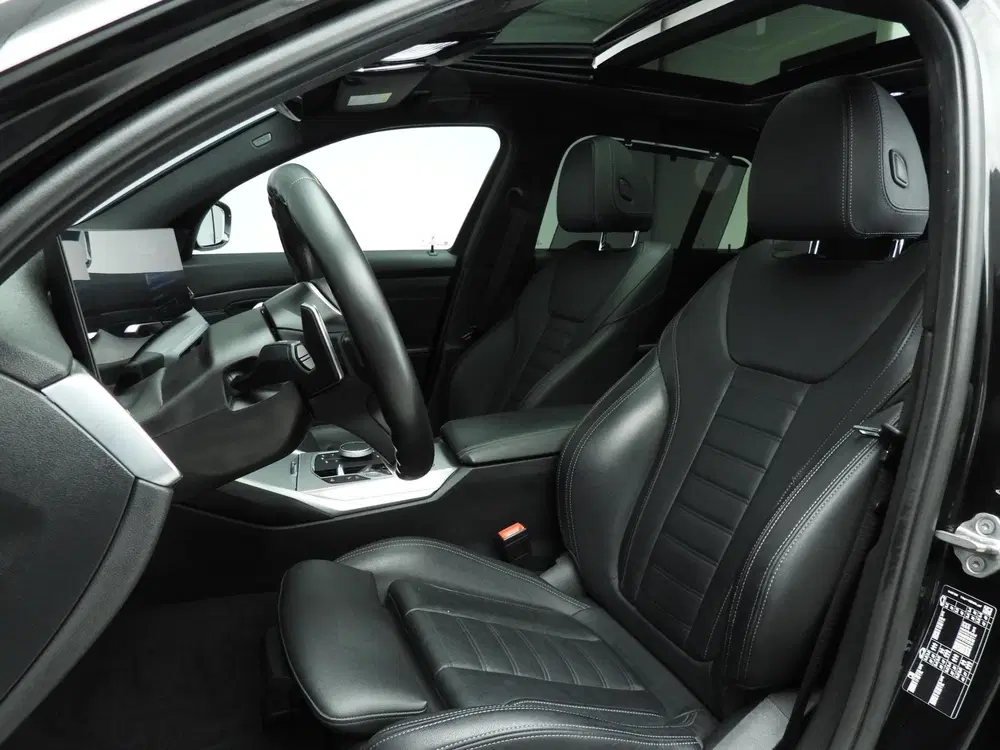 BMW 3-serie Touring 318i uit 2022, foto 7