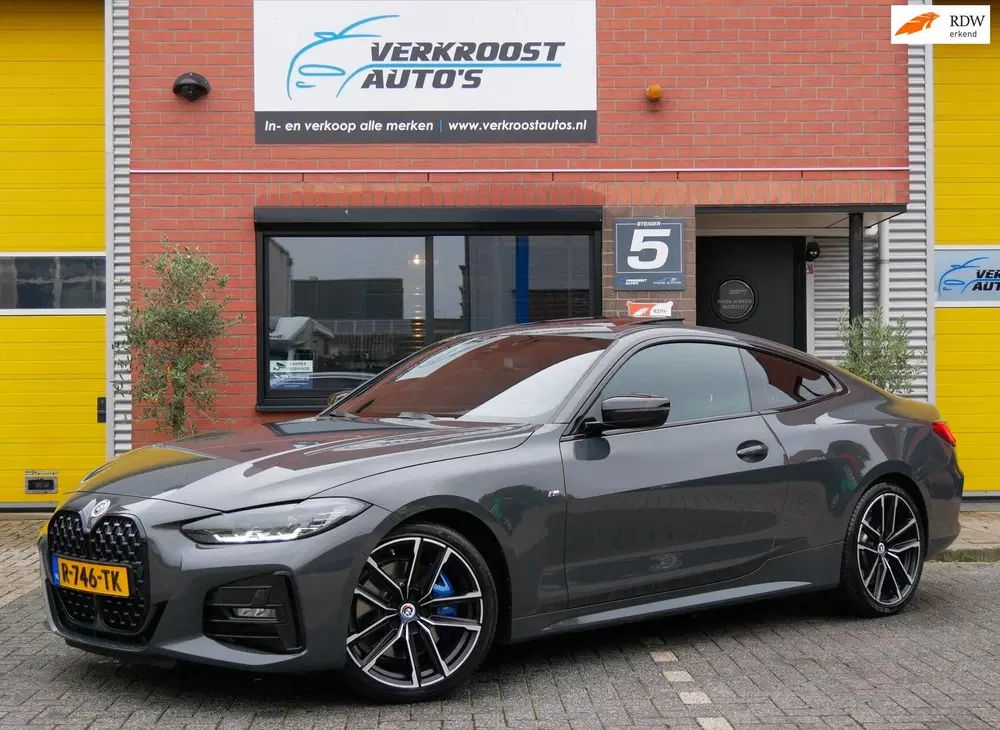 BMW 4-serie 4-serie Coupé 420i High Executive. m sport uit 2022