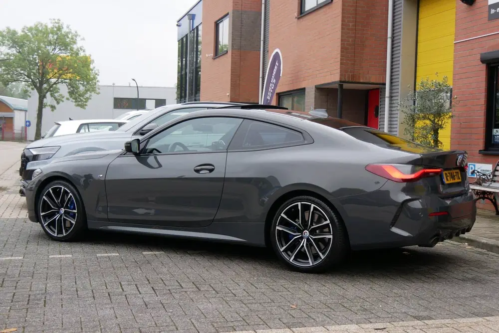 BMW 4-serie 4-serie Coupé 420i High Executive. m sport uit 2022, foto 5