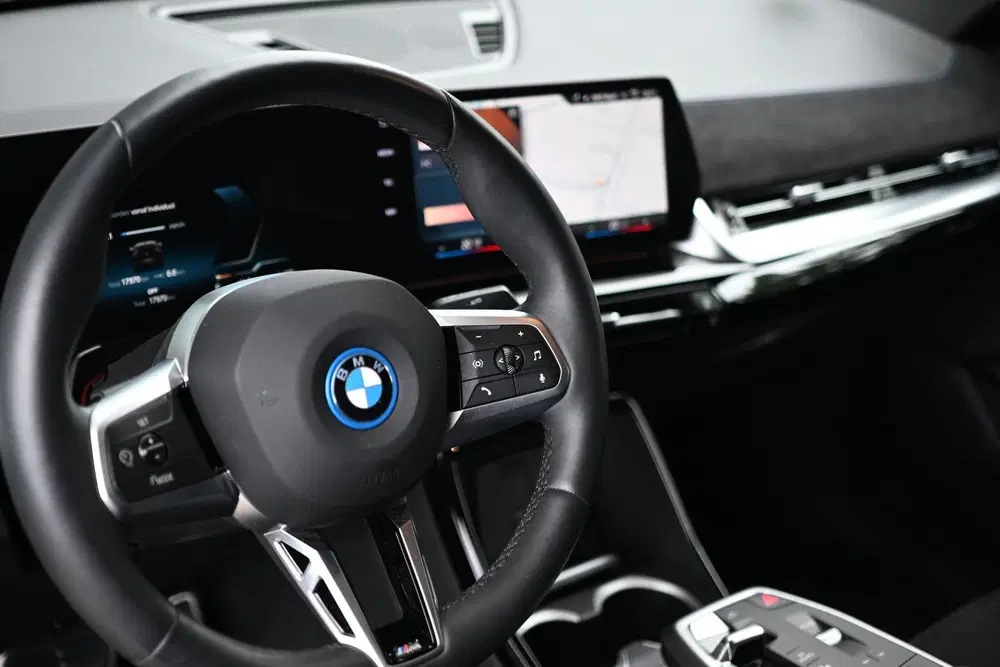 BMW iX2 eDrive20 M Sport uit 2025, foto 14