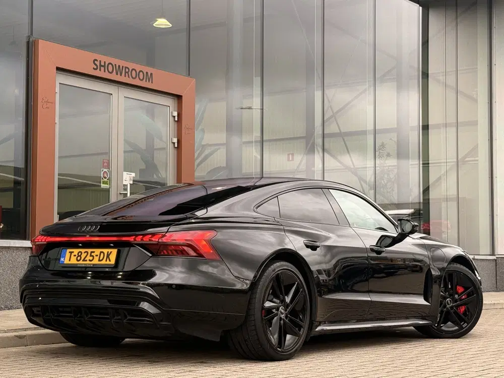 Audi e-tron GT 93 kWh uit 2023, foto 14