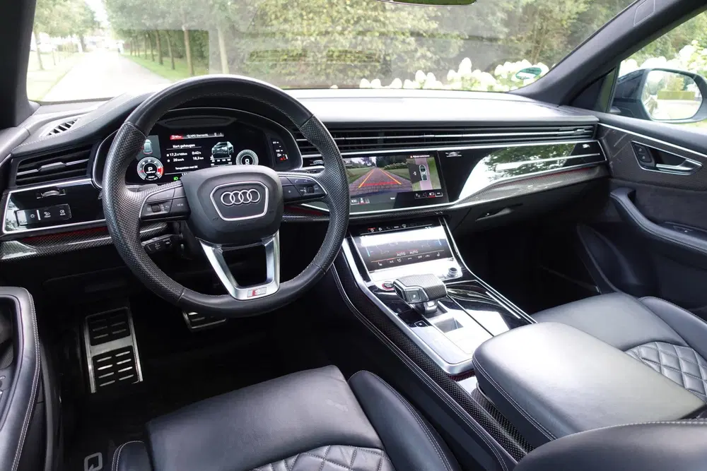 Audi SQ8 4.0 TDI SQ8 quattro uit 2021, foto 3