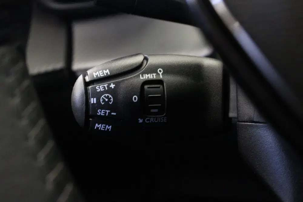 Peugeot 208 1.2 PureTech 75 Active uit 2024, foto 15