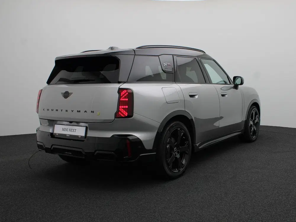 Mini Countryman John Cooper Works ALL4 + Pakket L + John C uit 2025, foto 2