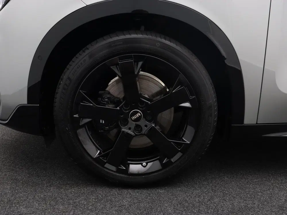 Mini Countryman John Cooper Works ALL4 + Pakket L + John C uit 2025, foto 9
