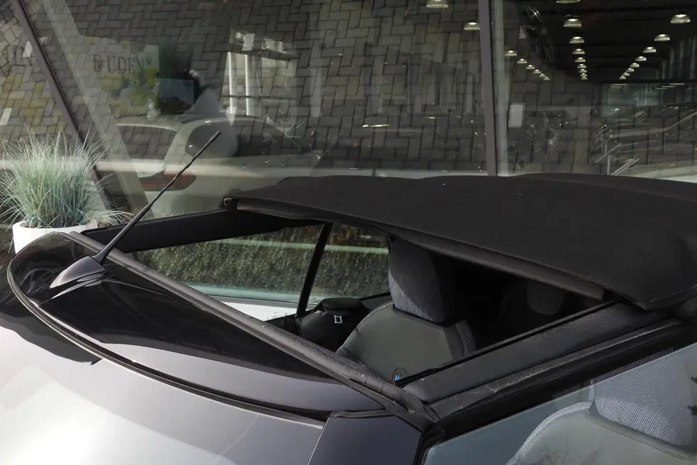 Mini Cabrio Cooper C Automaat uit 2025, foto 11