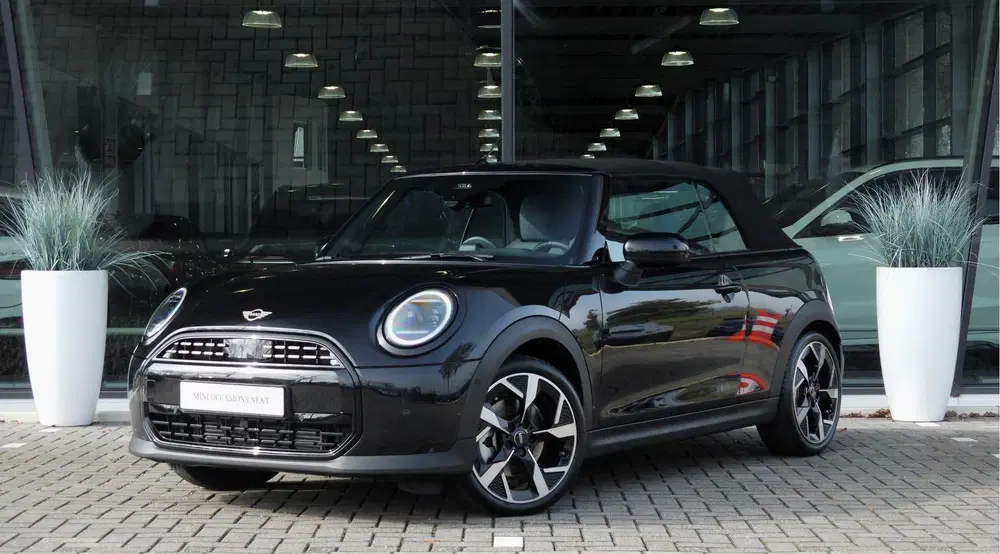 Mini Cabrio Cooper C Automaat uit 2025, foto 2