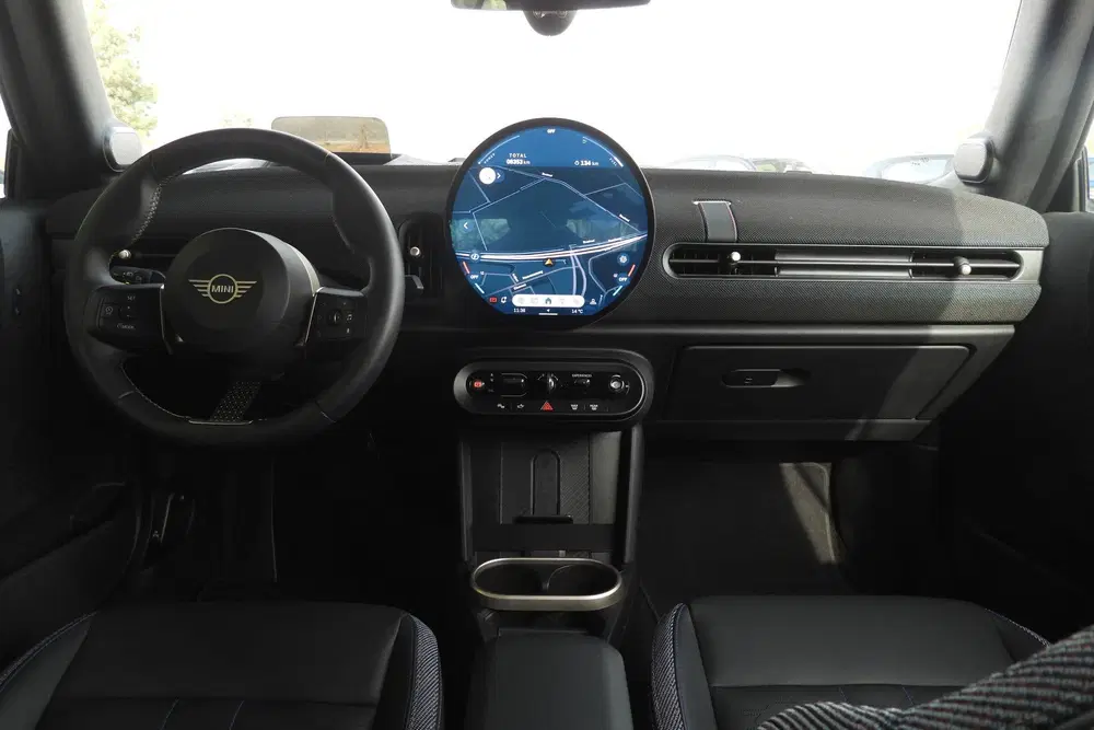 Mini Cabrio Cooper C Automaat uit 2025, foto 4