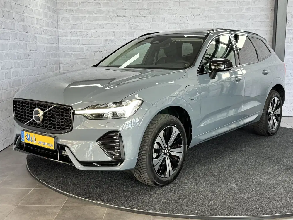 Volvo XC60 2.0 T6 Plug-in hybrid AWD Plus Dark Pano T uit 2022, foto 5