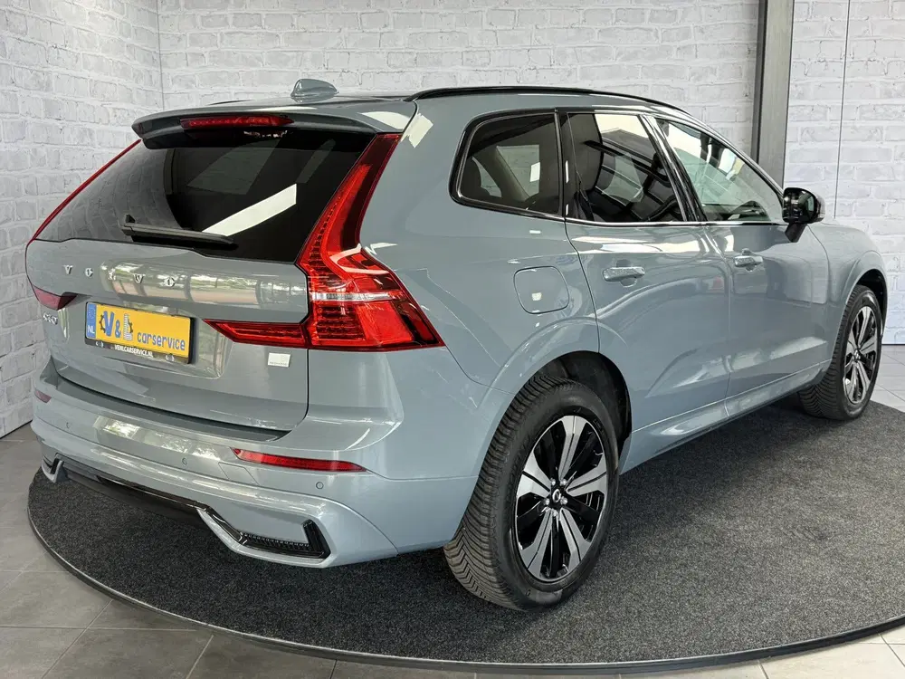 Volvo XC60 2.0 T6 Plug-in hybrid AWD Plus Dark Pano T uit 2022, foto 6