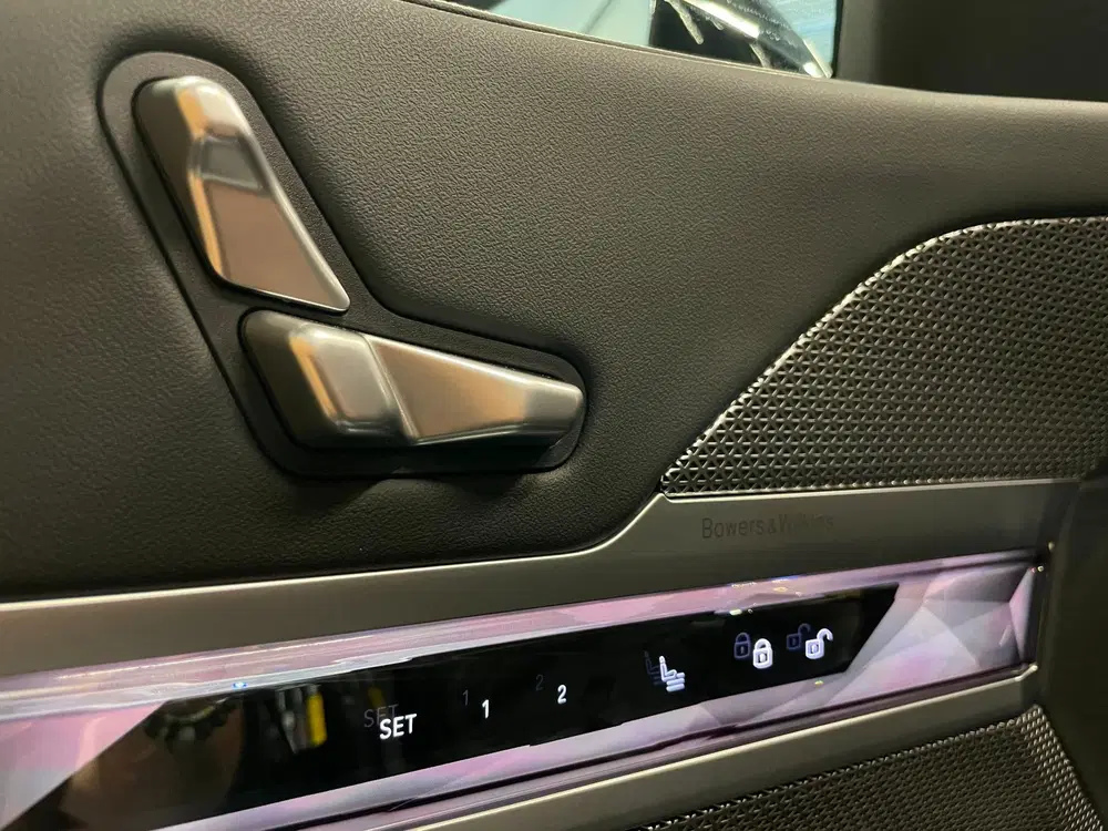 BMW i7 XDrive60 106 kWh uit 2023, foto 12