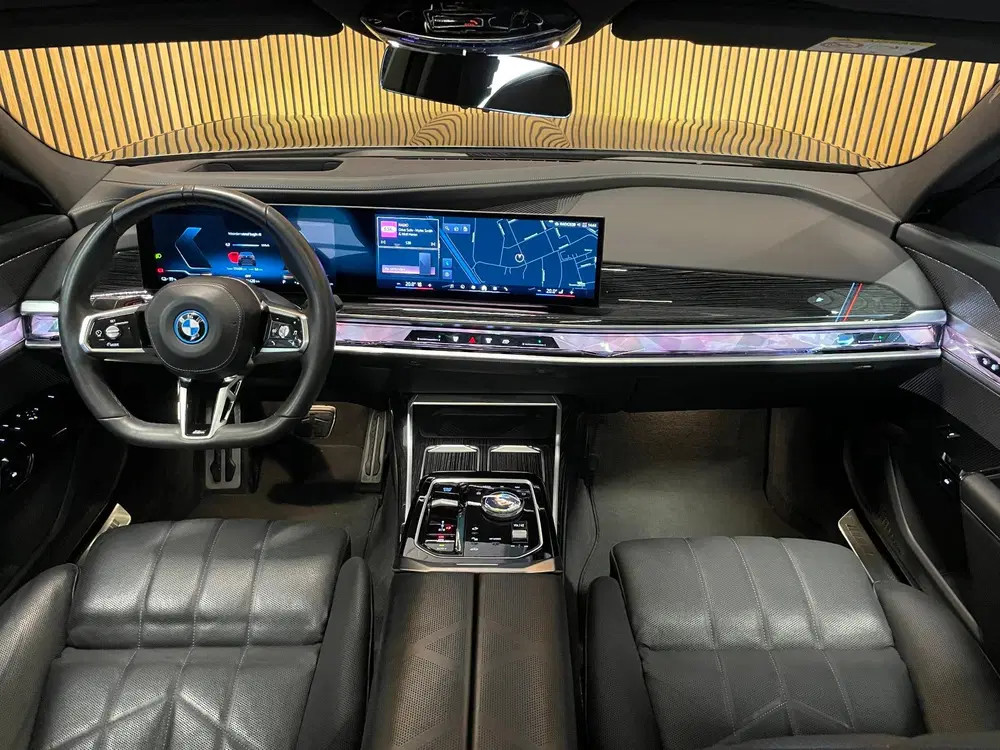 BMW i7 XDrive60 106 kWh uit 2023, foto 6