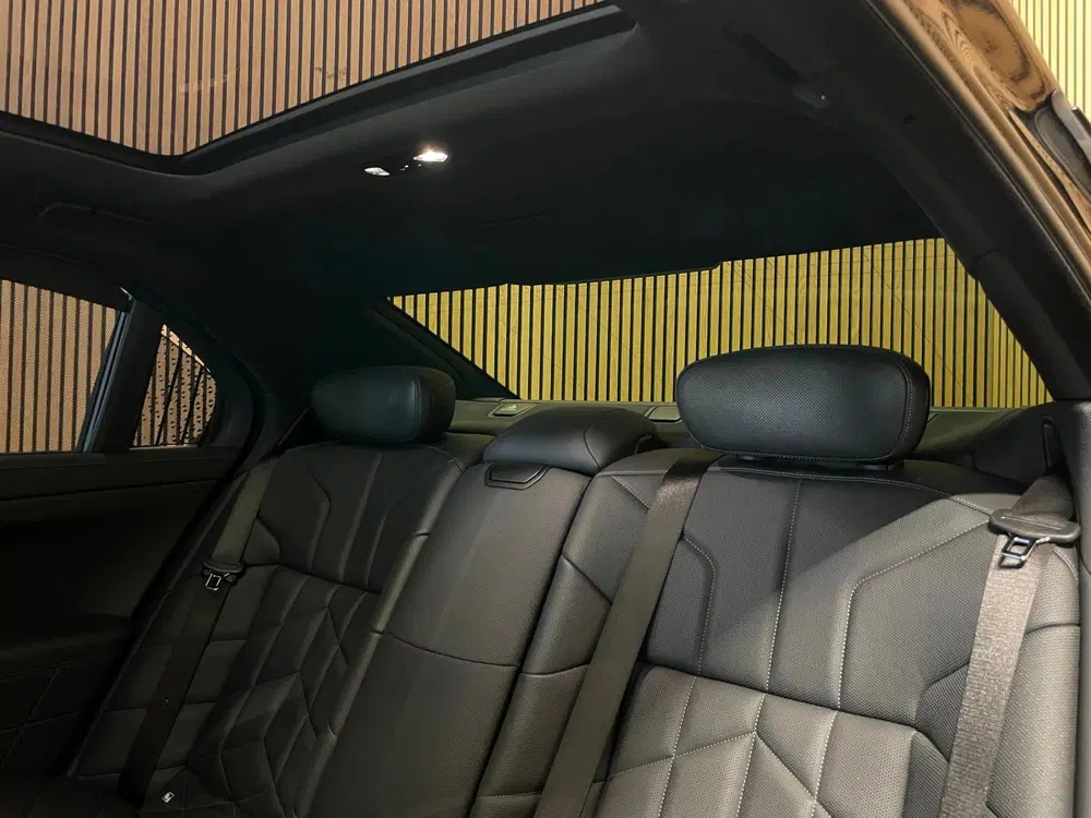 BMW i7 XDrive60 106 kWh uit 2023, foto 8