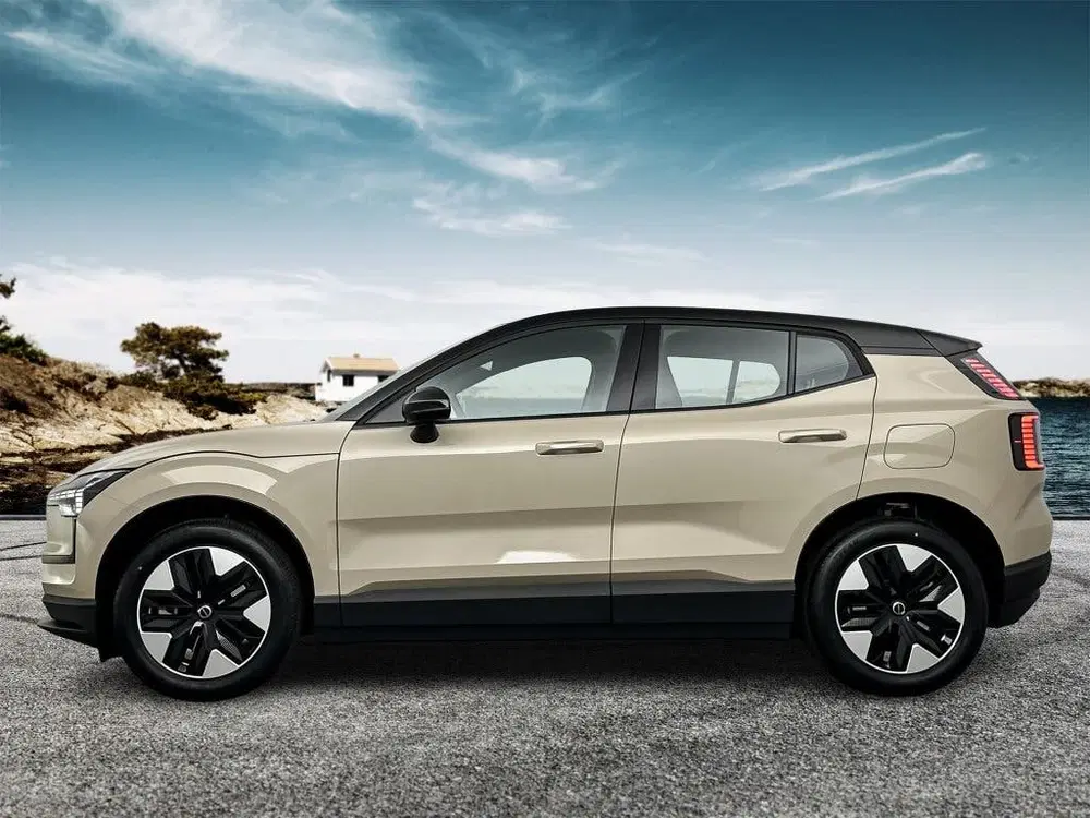 Volvo EX30 P3 Long Range Plus Europa zwart Dak uit 2026, foto 8