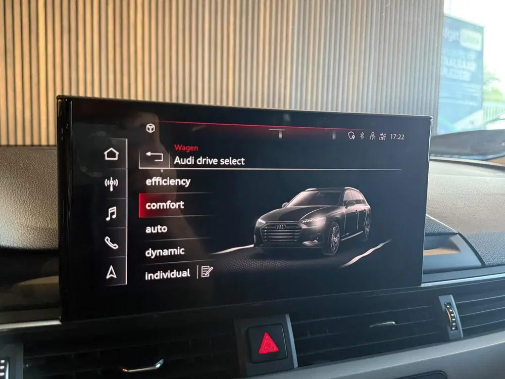 Audi A4 40 TFSI S4 Look Competition uit 2021, foto 15