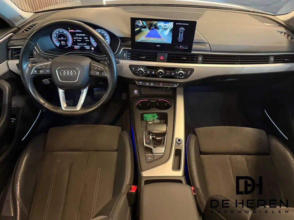 Audi A4 40 TFSI S4 Look Competition uit 2021, foto 2