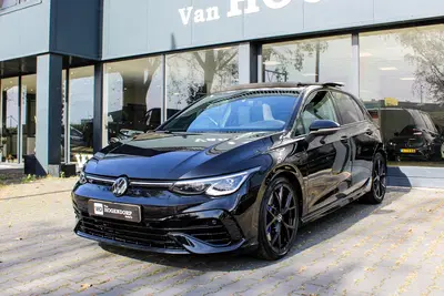 Volkswagen Golf 2.0 TSI R 4Motion PANO H&K MATRIX AKRAPOVI uit 2023
