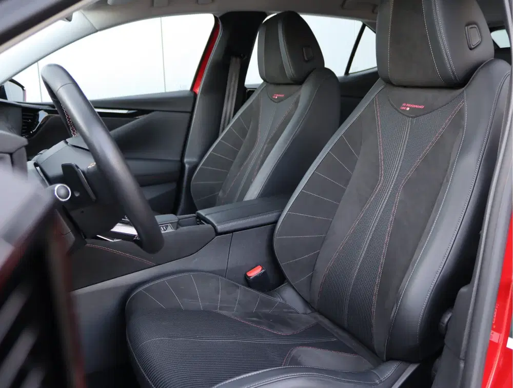 DS Automobiles DS 4 DS DS 4 1.2 PureTech Performance Line uit 2022, foto 4