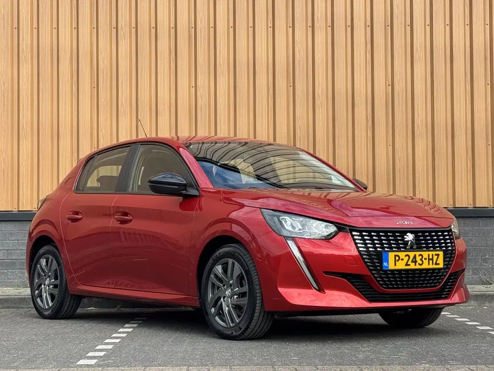 Peugeot 208 1.2 PureTech Active Pack uit 2022, foto 3