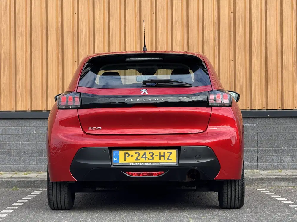 Peugeot 208 1.2 PureTech Active Pack uit 2022, foto 6