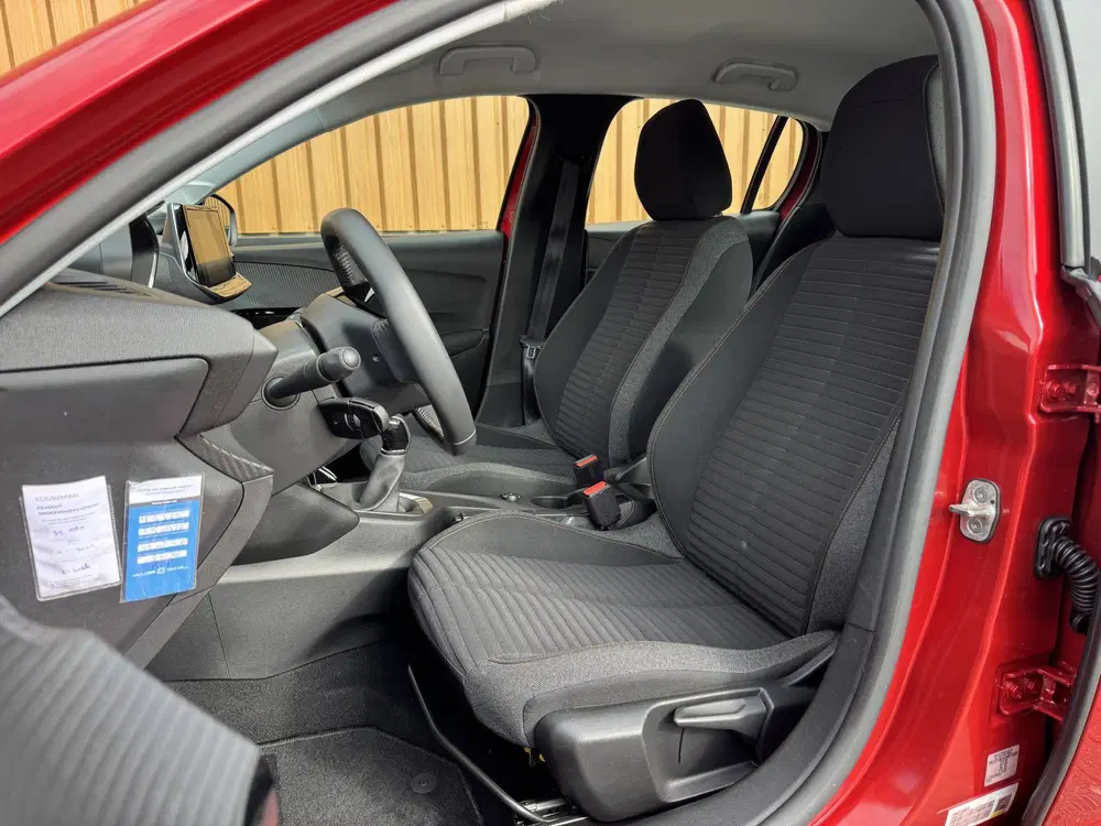 Peugeot 208 1.2 PureTech Active Pack uit 2022, foto 8
