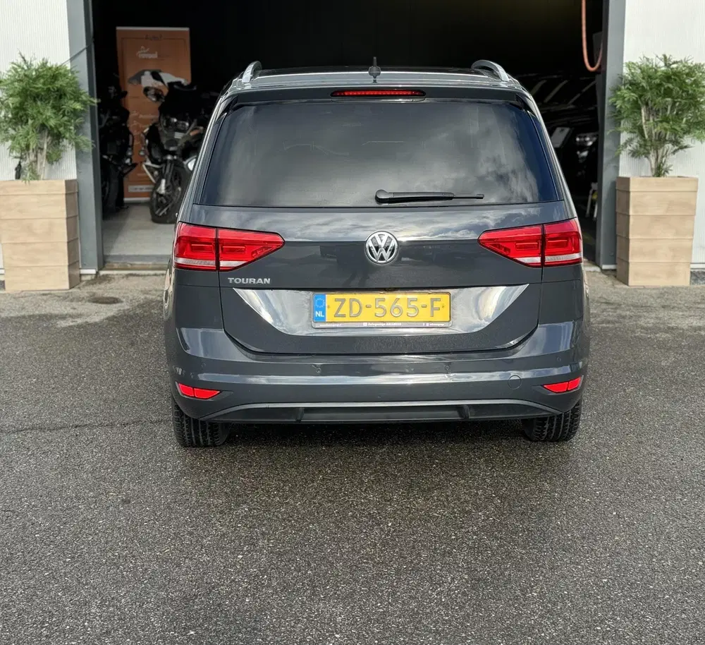 Volkswagen Touran 1.5 TSI Comfortline Business 7p uit 2019, foto 10