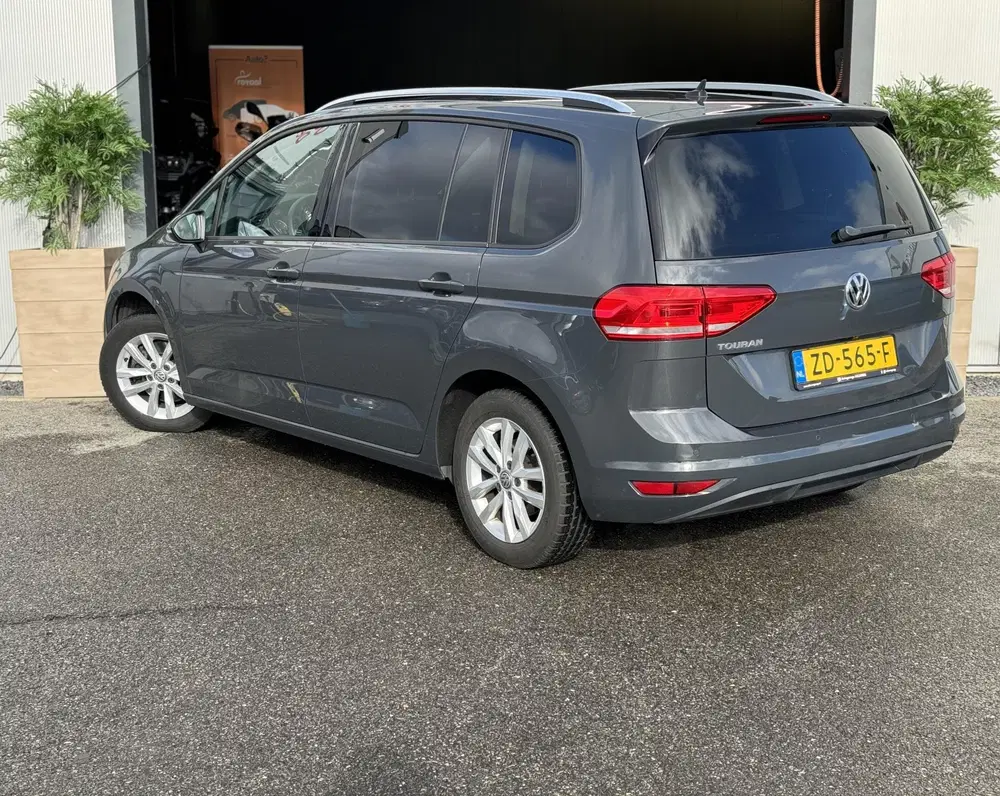 Volkswagen Touran 1.5 TSI Comfortline Business 7p uit 2019, foto 9
