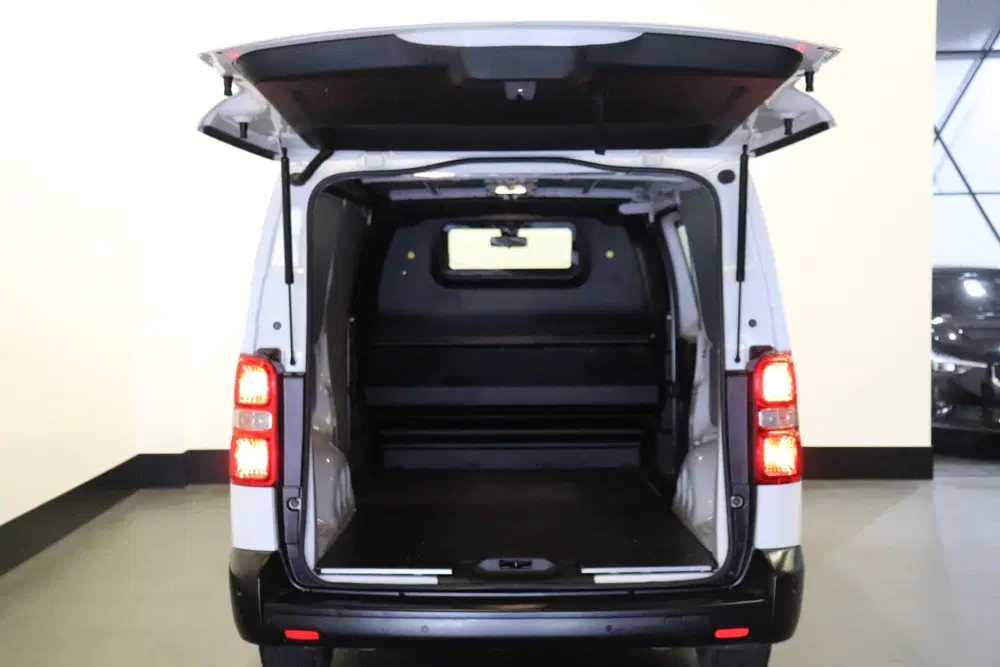Citroën Jumpy 2.0 BlueHDI L3 120PK EURO 6 uit 2020, foto 9