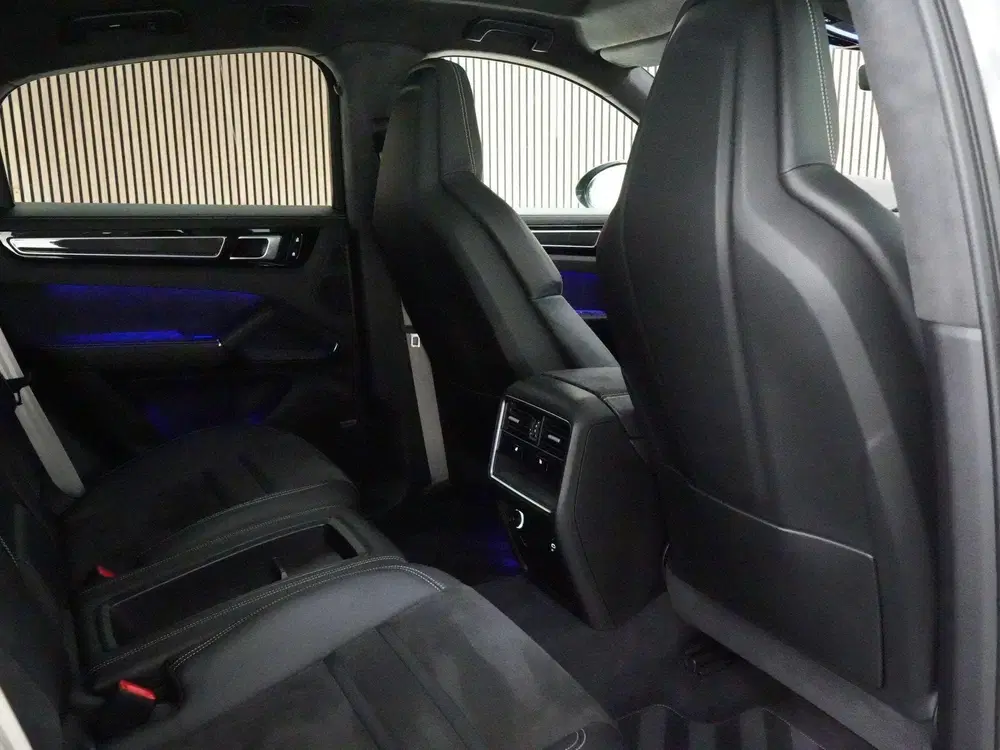Porsche Cayenne Cayenne Coupé GTS 4.0 460pk uit 2020, foto 13