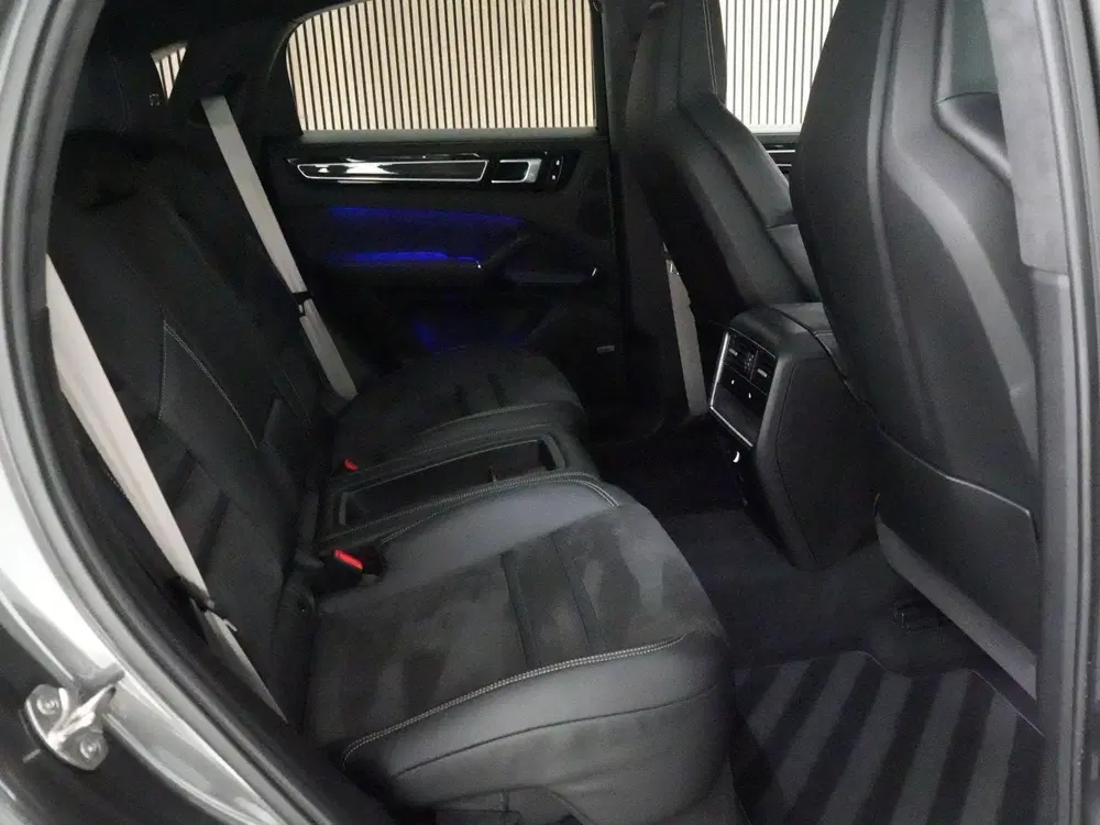 Porsche Cayenne Cayenne Coupé GTS 4.0 460pk uit 2020, foto 14