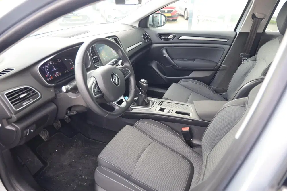 Renault Megane 1.3 TCe 140 Equilibre uit 2023, foto 6