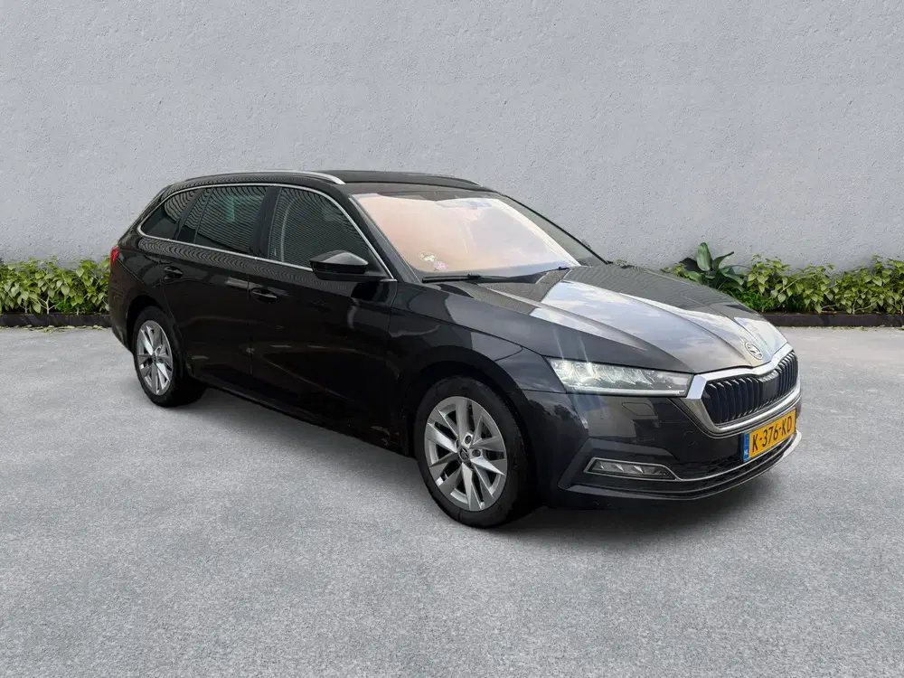 Skoda Octavia 1.0 e-TSI Business Edition Plus navi dyn uit 2021, foto 3