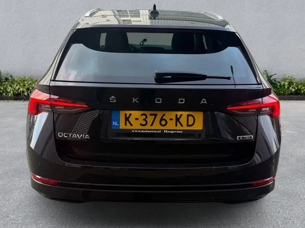 Skoda Octavia 1.0 e-TSI Business Edition Plus navi dyn uit 2021, foto 5