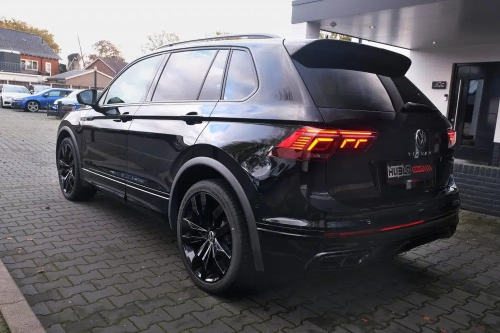 Volkswagen Tiguan 2.0 TSI R-Line 4Motion Pano uit 2022, foto 12